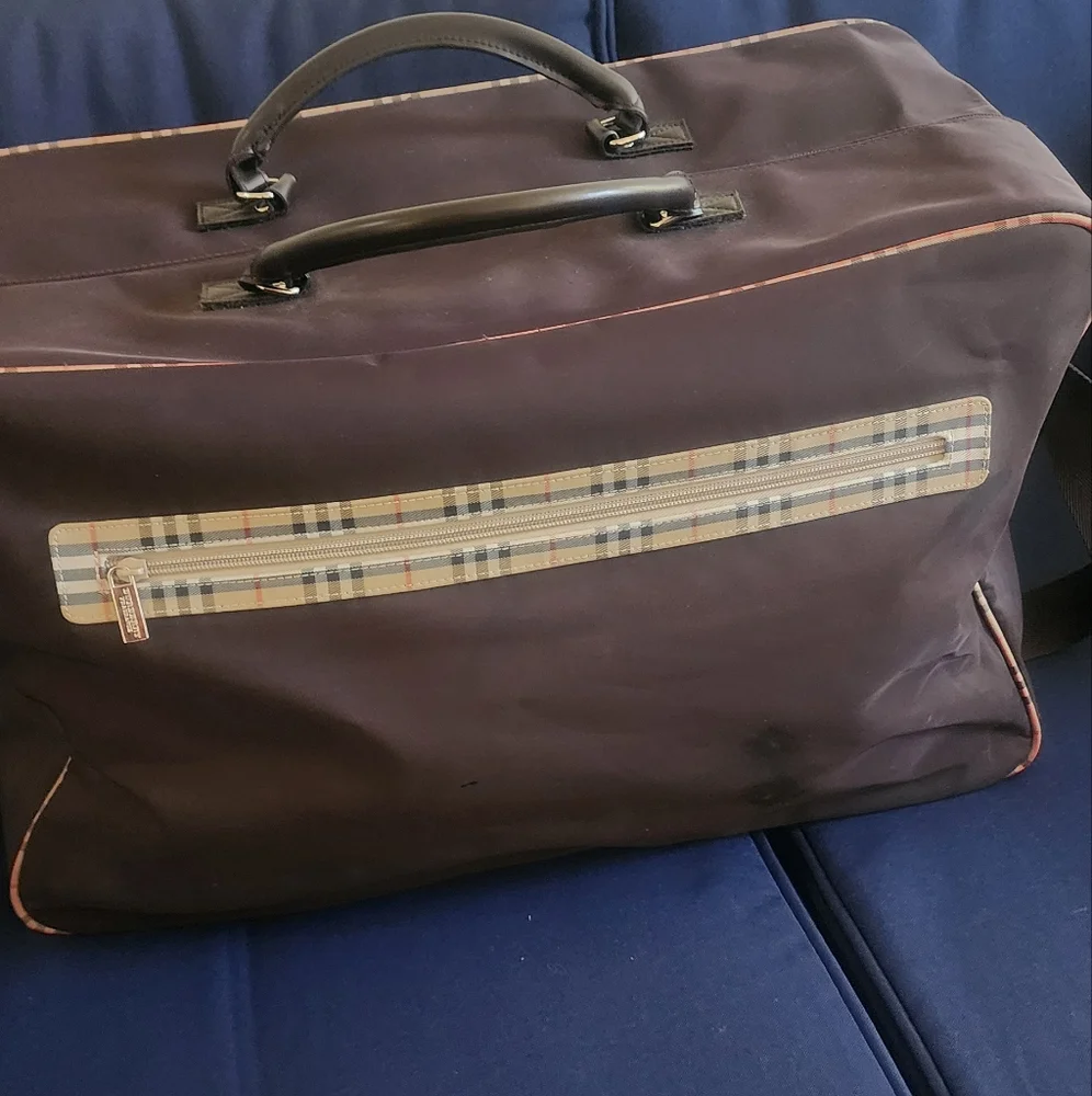 Burberry Fragrance Stylish Brown Bag‎